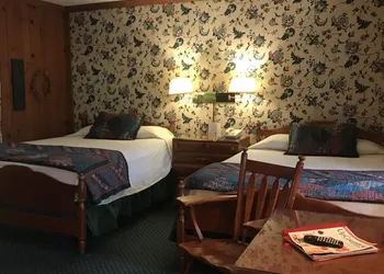 1896 House Country Inn & Motels hotel thumbnail 2