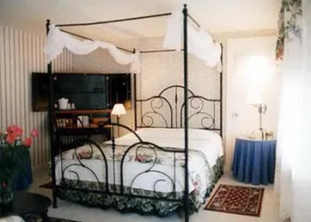 1896 House Country Inn & Motels hotel thumbnail 4
