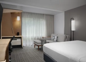 Courtyard Philadelphia Bensalem hotel thumbnail 5