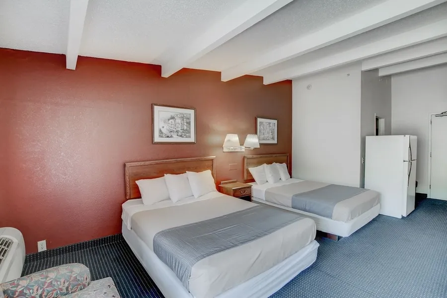 Red Carpet Inn hotel detail image 6