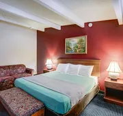 Red Carpet Inn hotel detail image 7