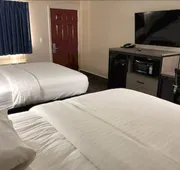 Travelers Inn & Suites hotel detail image 4