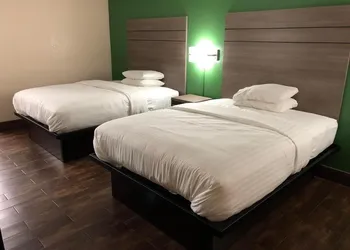 Travelers Inn & Suites hotel thumbnail 7
