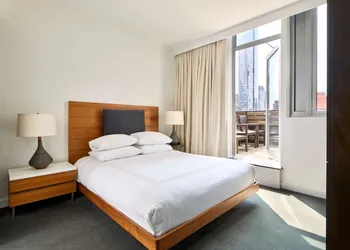 Smyth Tribeca hotel thumbnail 8