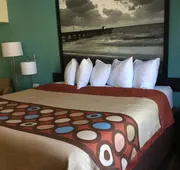 Super 8 by Wyndham Clearwater/St. Petersburg Airport hotel detail image 5