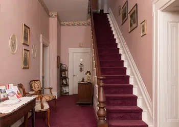 Munro House B And B hotel thumbnail 2