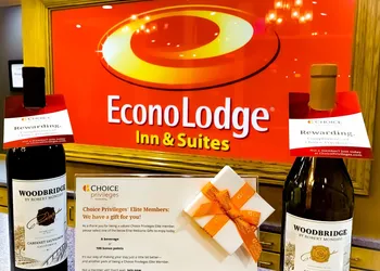 Econo Lodge Inn & Suites Winnemucca hotel thumbnail 2