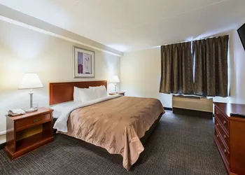 Quality Inn Bradley - Bourbonnais hotel thumbnail 5