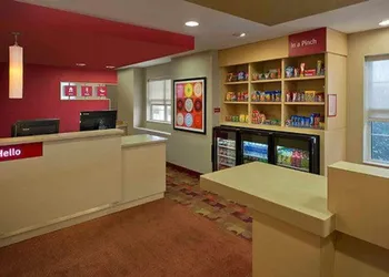 Towneplace Suites By Marriott Findlay hotel thumbnail 2