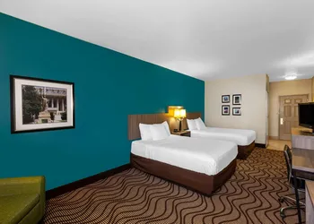 La Quinta Inn & Suites by Wyndham Midland North hotel thumbnail 8