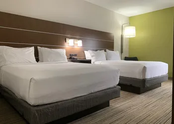 Holiday Inn Express Hillsborough by IHG hotel thumbnail 4