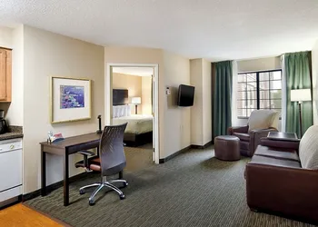 Aspen Suites hotel thumbnail 4
