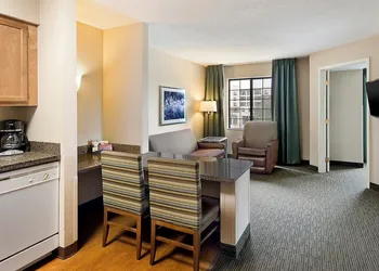 Aspen Suites hotel thumbnail 5