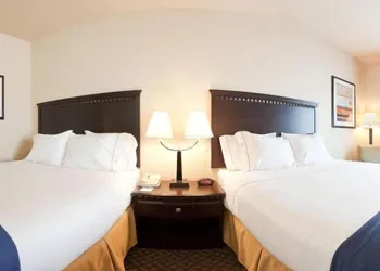 Holiday Inn Express Delano by IHG hotel thumbnail 6