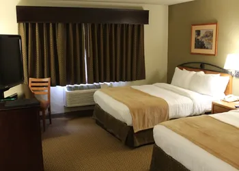 Red Lion Inn & Suites Grimes hotel thumbnail 6