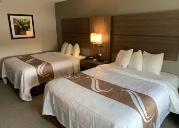 Quality Inn Mishawaka - South Bend hotel thumbnail 8