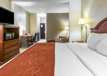 Comfort Suites Owensboro South hotel thumbnail 5