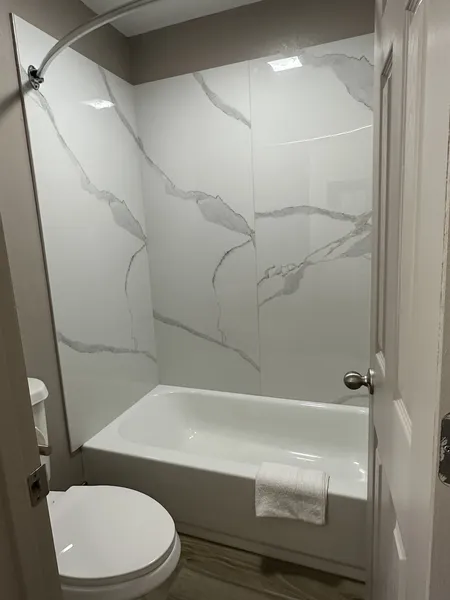 Express Inn & Suites hotel detail image 6