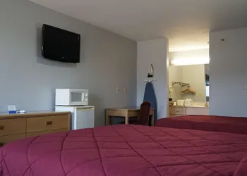 Rodeway Inn Beebe hotel thumbnail 4