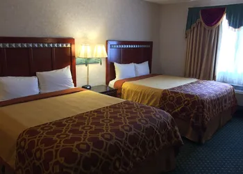 Triplodge of Santa Clarita hotel thumbnail 3