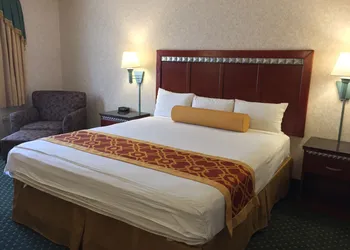 Triplodge of Santa Clarita hotel thumbnail 5