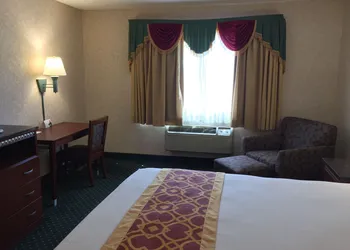 Triplodge of Santa Clarita hotel thumbnail 7