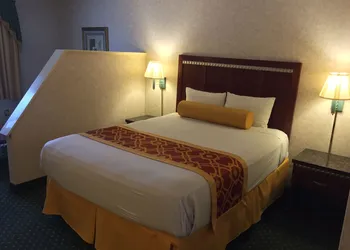 Triplodge of Santa Clarita hotel thumbnail 8
