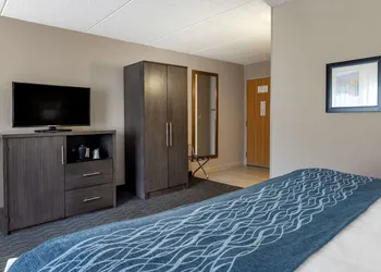 Comfort Inn Griswold hotel thumbnail 7