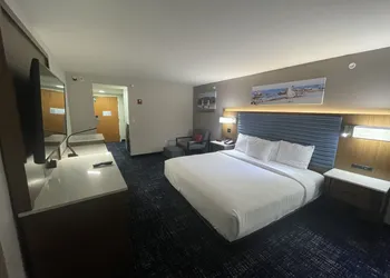 Wingate by Wyndham Panama City Area Lynn Haven hotel thumbnail 4