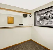 Super 8 by Wyndham Centerville hotel detail image 3