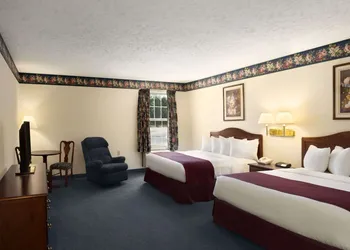 Days Inn by Wyndham Grayling hotel thumbnail 5