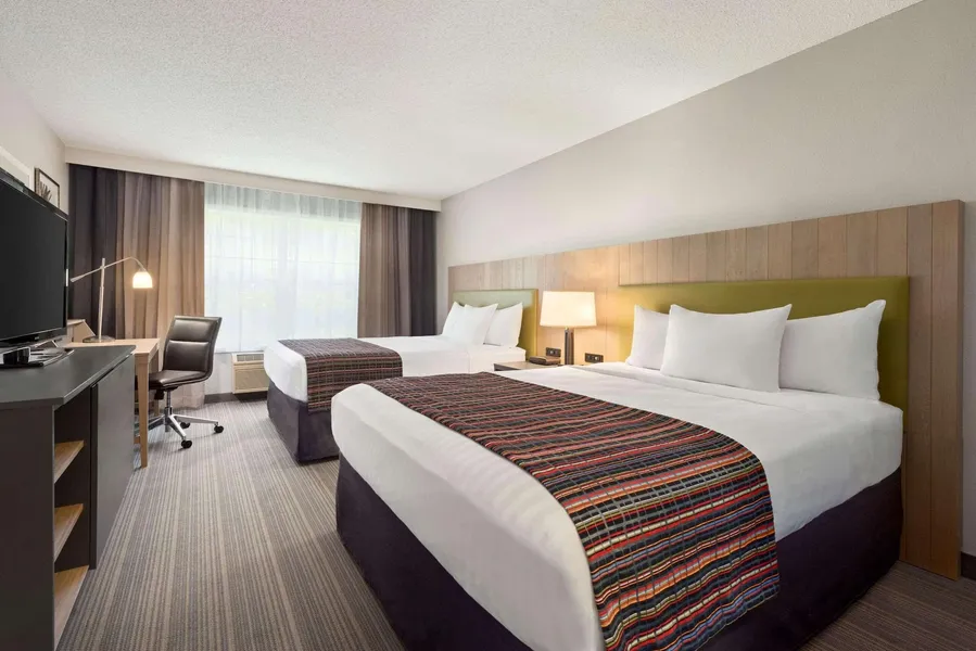 Country Inn & Suites by Radisson, Decorah, IA hotel detail image 6