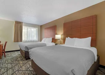 Quality Inn Indianola hotel thumbnail 5