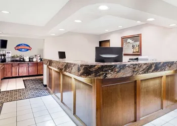 Baymont by Wyndham LeMars hotel thumbnail 2