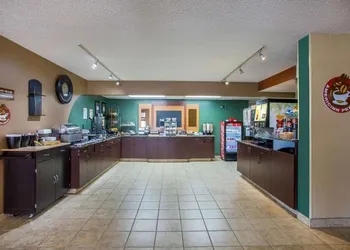 Riverfront Hotel hotel thumbnail 3