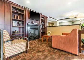 Quality Inn & Suites Lawrenceburg hotel thumbnail 2