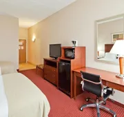 Quality Inn & Suites Lawrenceburg hotel detail image 4