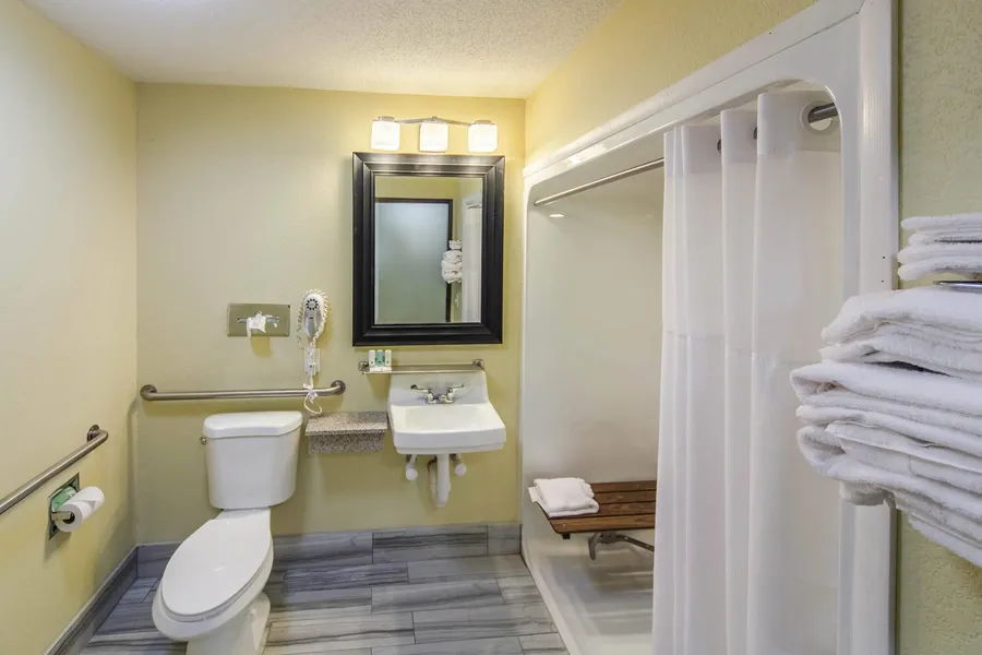 Quality Inn Decatur near US-224 hotel detail image 6