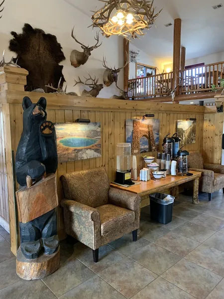 Antler Lodge - Gardiner MT hotel detail image 2