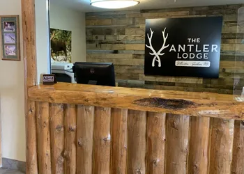 Antler Lodge - Gardiner MT hotel thumbnail 3