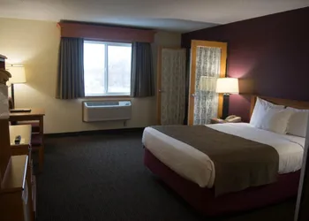 AmericInn by Wyndham Madison SD hotel thumbnail 7