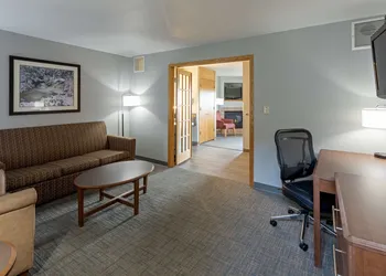 Black Beach Inn by GrandStay hotel thumbnail 6