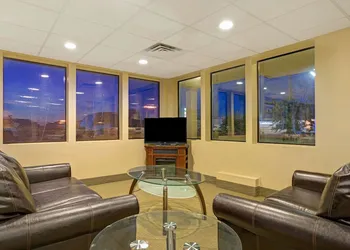 Super 8 by Wyndham Melrose hotel thumbnail 4
