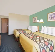 Super 8 by Wyndham Marshall hotel detail image 3