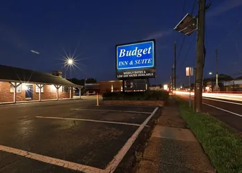 Budget Inn and Suites hotel thumbnail 5