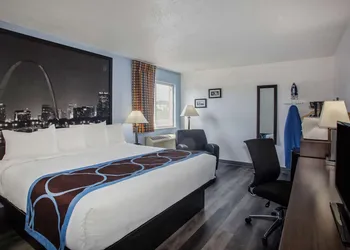 Super 8 by Wyndham Washington hotel thumbnail 6