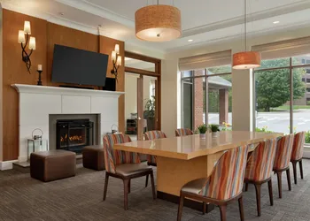 Hilton Garden Inn Stony Brook hotel thumbnail 2