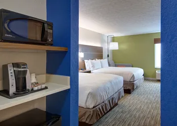 Holiday Inn Express Columbus South - Obetz by IHG hotel thumbnail 5