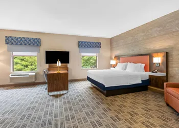 Hampton Inn & Suites Grove City hotel thumbnail 7