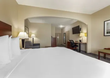 Best Western Franklin Town Center Hotel & Suites hotel thumbnail 5